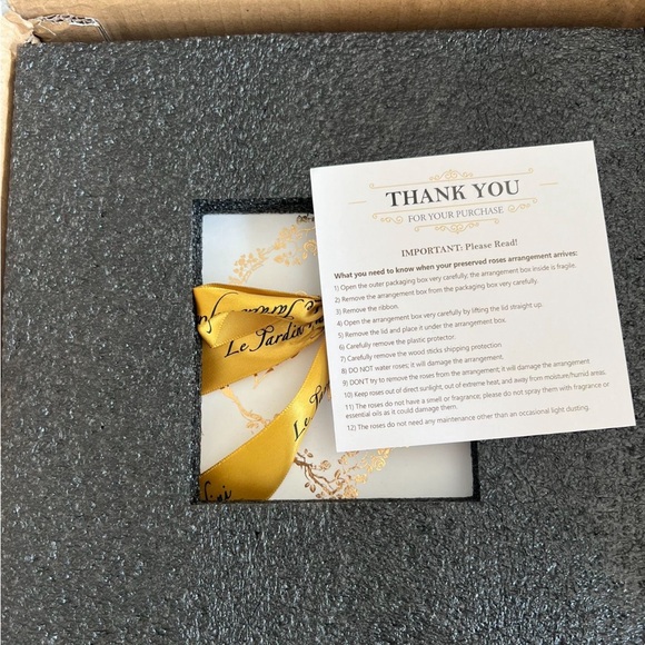 Infinity Roses - Picture 5 of 6